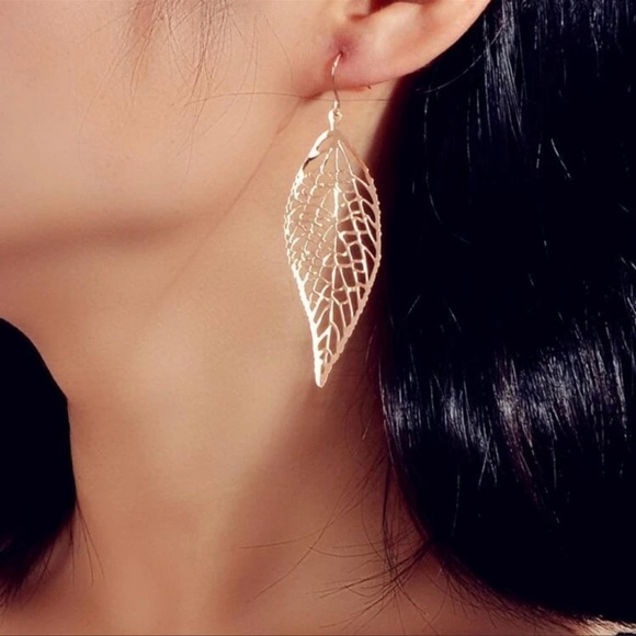 Leaf Earrings Set: Silver, Yellow Gold, Rose Gold - Picture 4 of 4